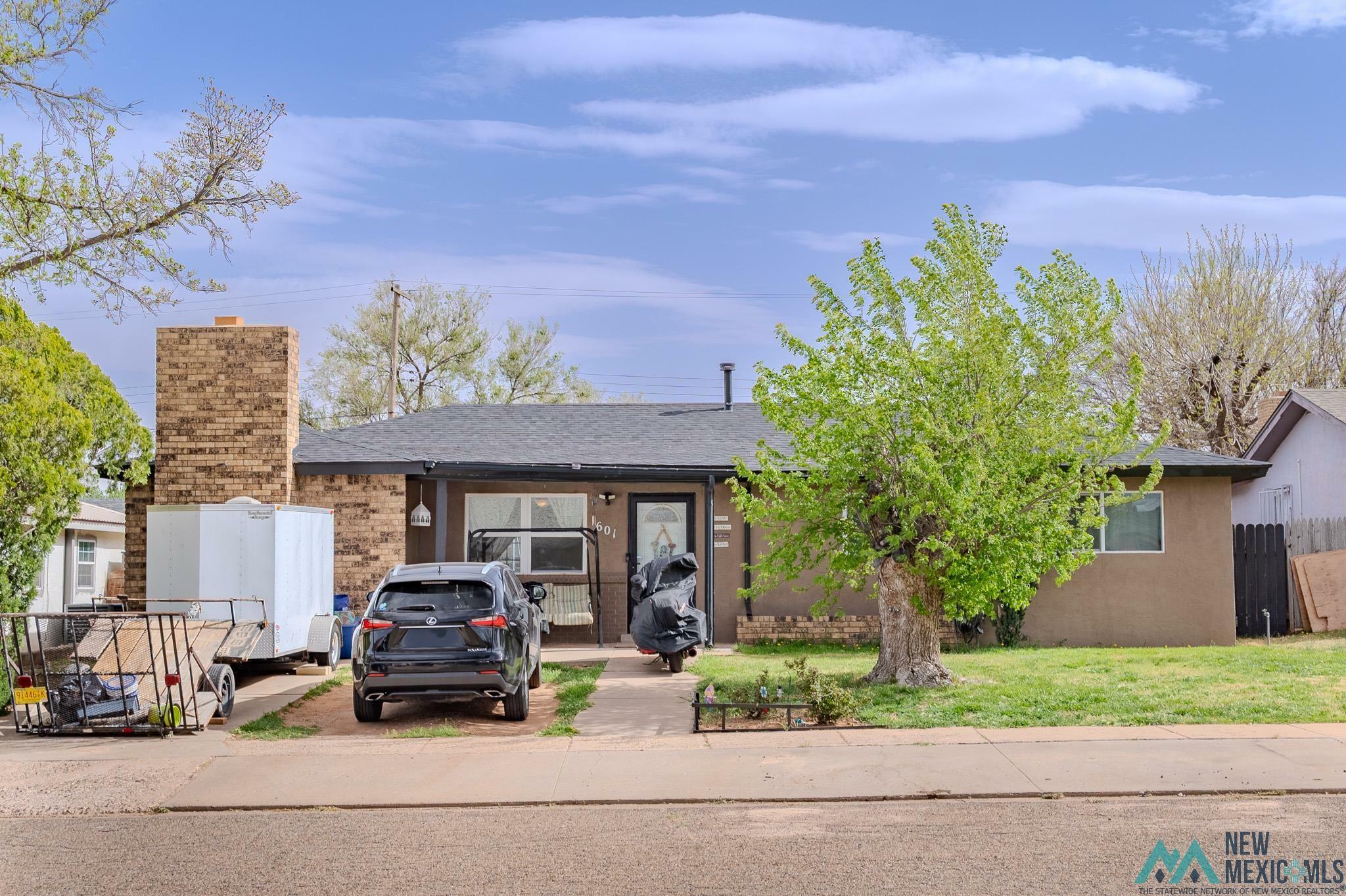 Property Photo: 601 W 19th Street NM 88101