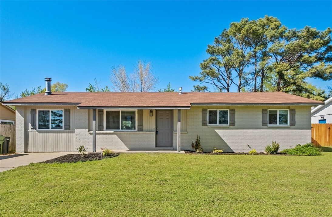 Property Photo: 1521 Janda Drive AR 72756
