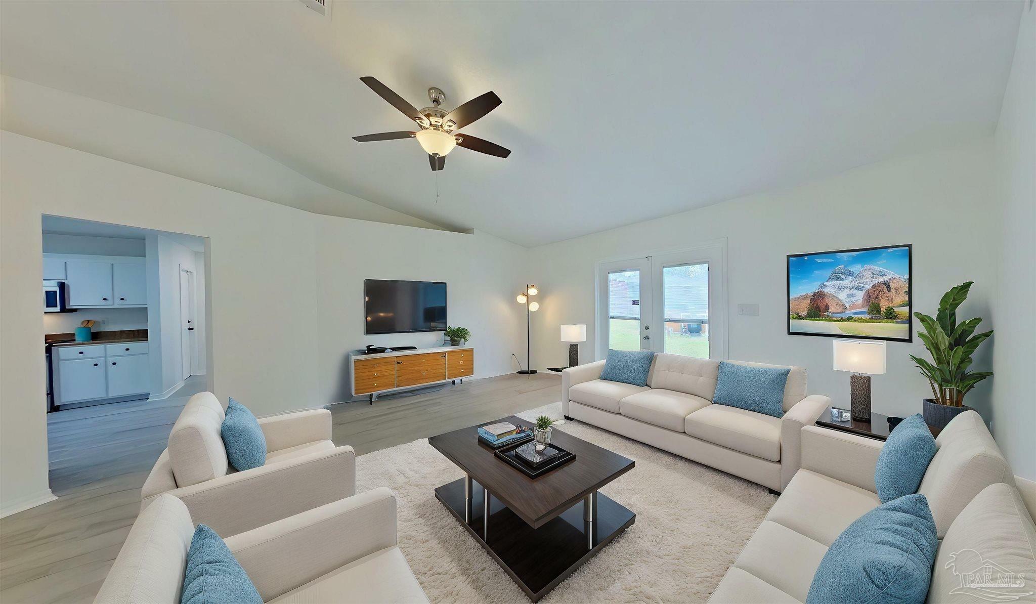 Property Photo: 7394 Calle Ln FL 32566