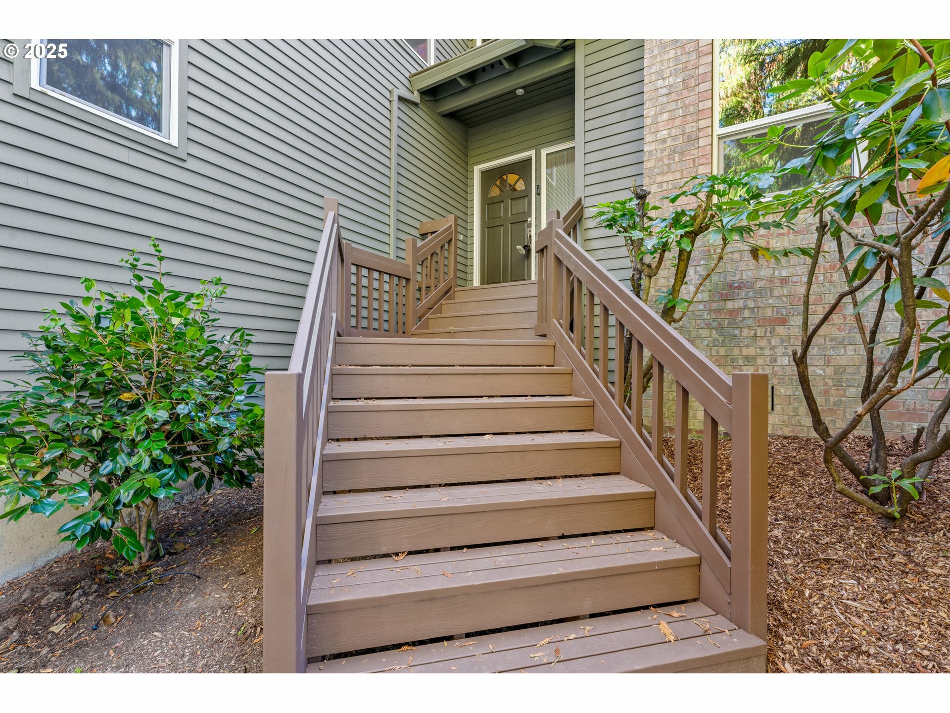 Property Photo: 3722 SW Cullen Blvd OR 97221