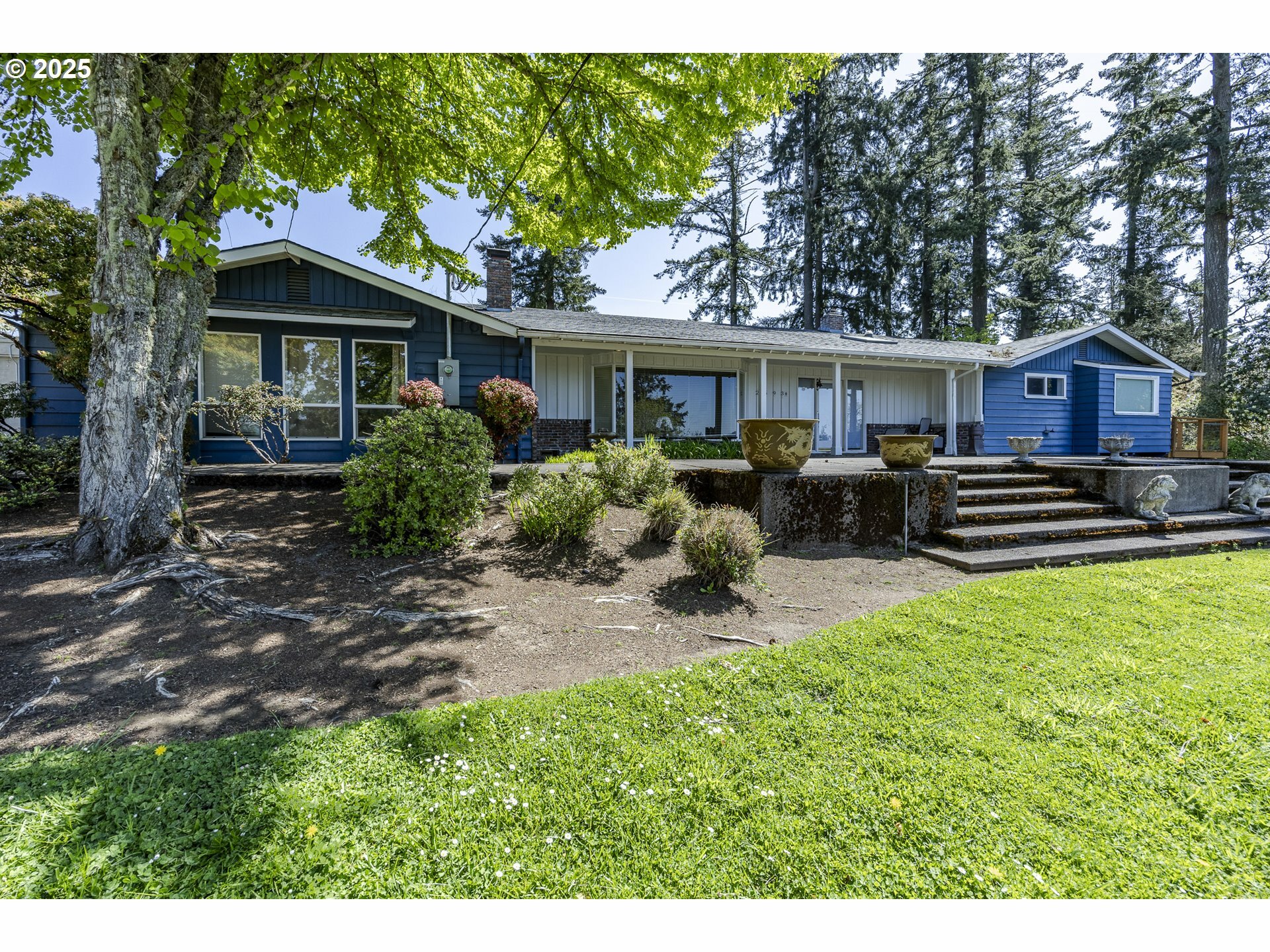 Property Photo:  2693 Cupola Dr  OR 97403 