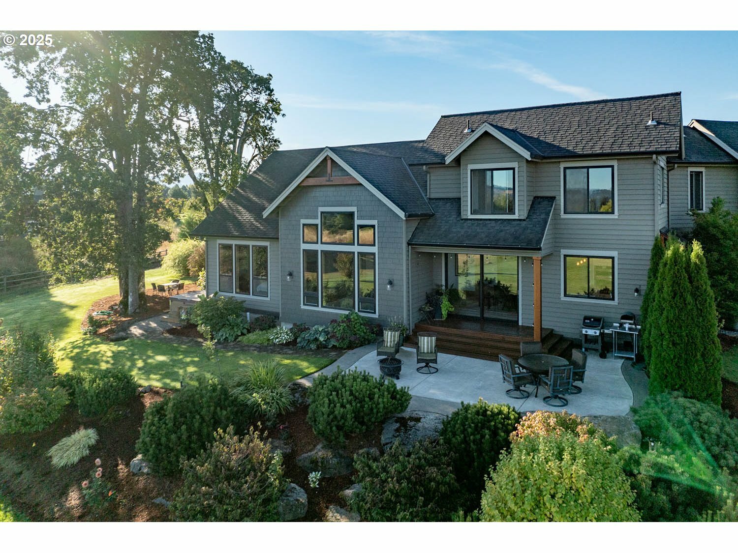 Property Photo: 850 Methodist Rd OR 97031