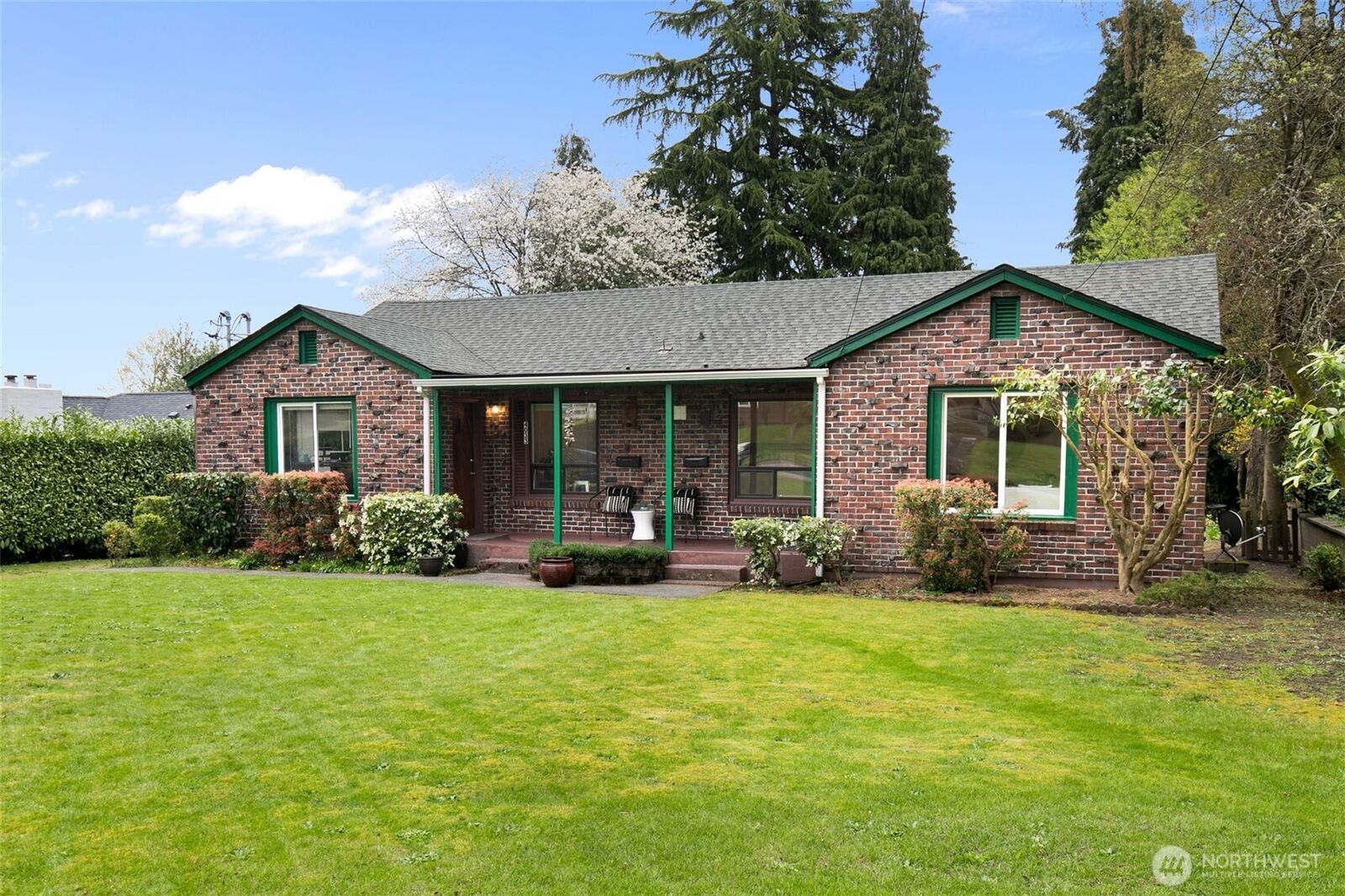 Property Photo: 4033 - 4035 E B Street WA 98404