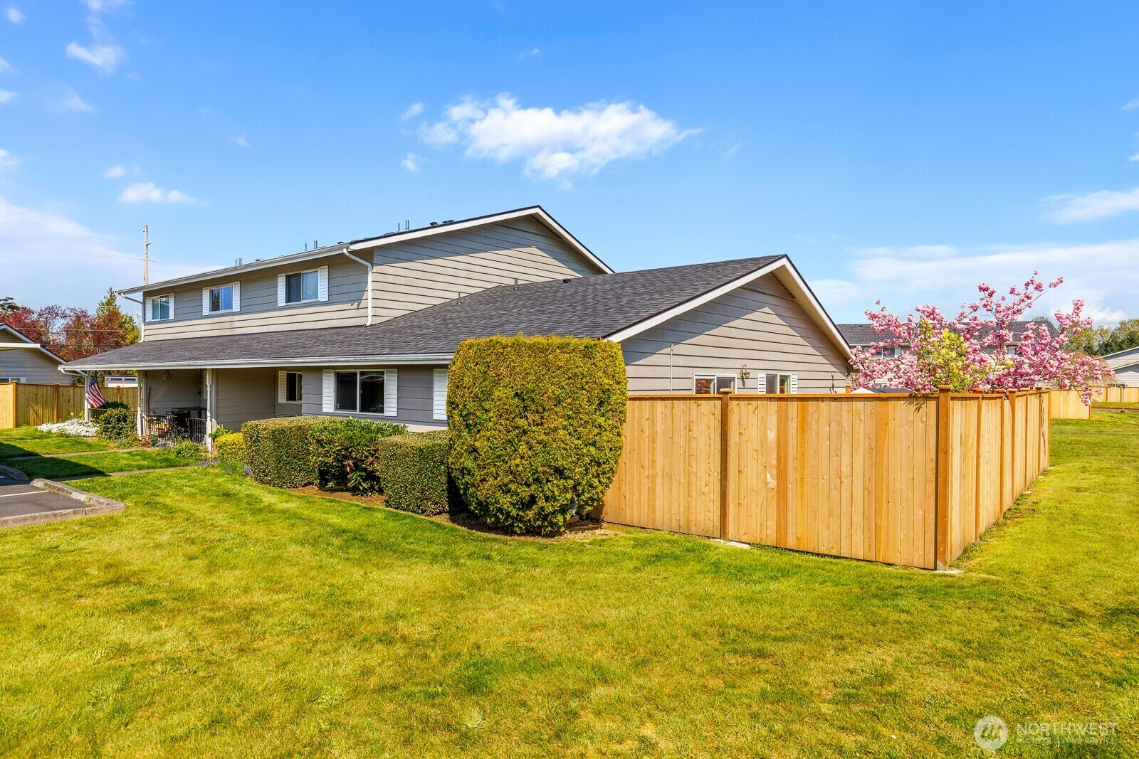 Property Photo: 12408 SE 272nd Place D WA 98030