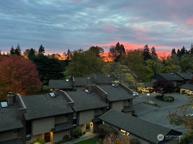 Property Photo: 10823 S Glen Acres Dr S Drive S D WA 98168