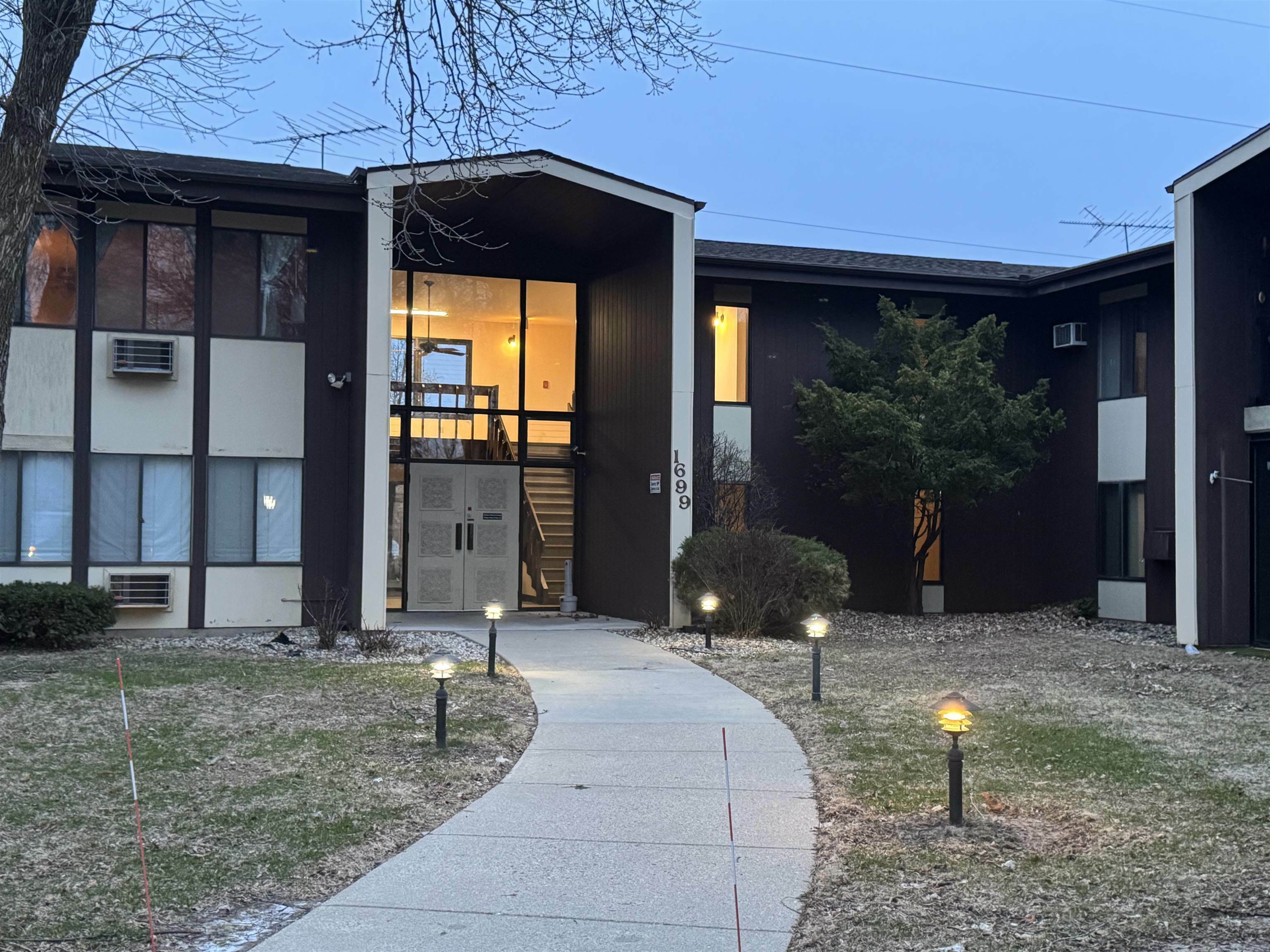1699 Alcan Drive 114  Menasha WI 54952-1251 photo