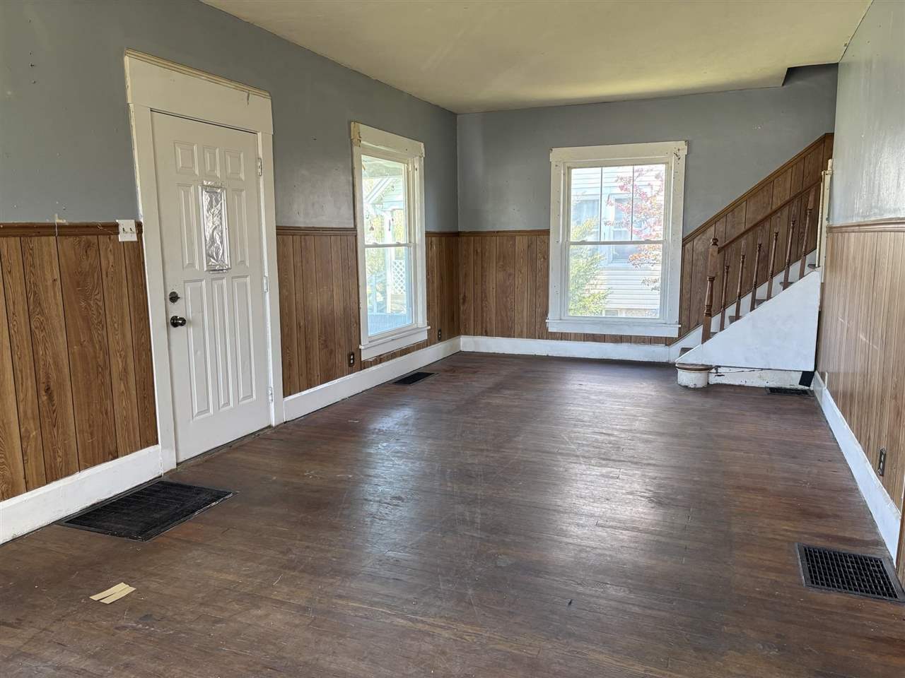 Property Photo: 1702 Central Avenue IN 47331