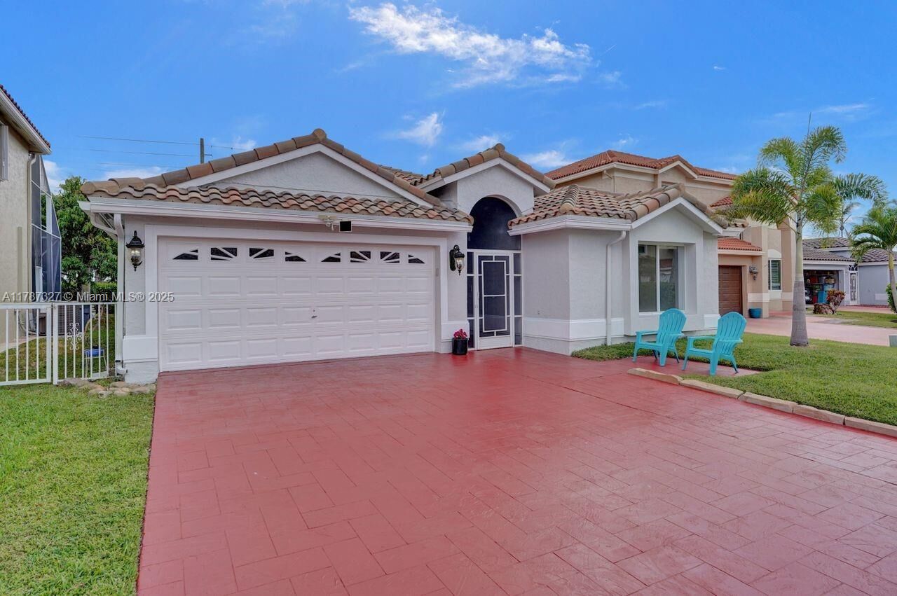 Property Photo:  18336 Coral Isles Dr 18336  FL 33498 