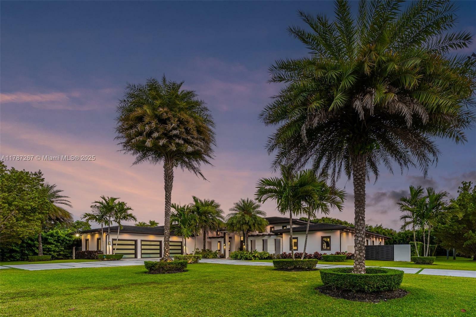 Property Photo:  9150 SW 124th St  FL 33176 