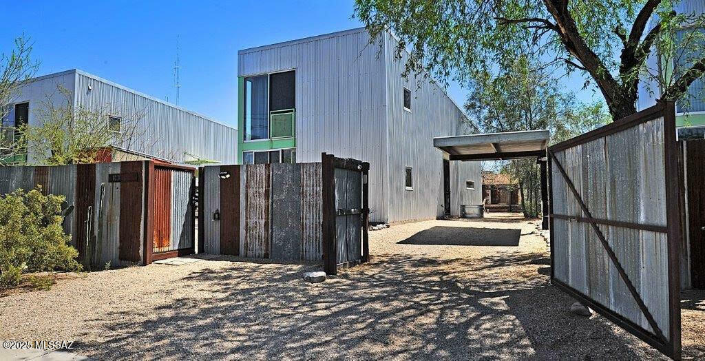 Property Photo: 1030 E 17th Street AZ 85719