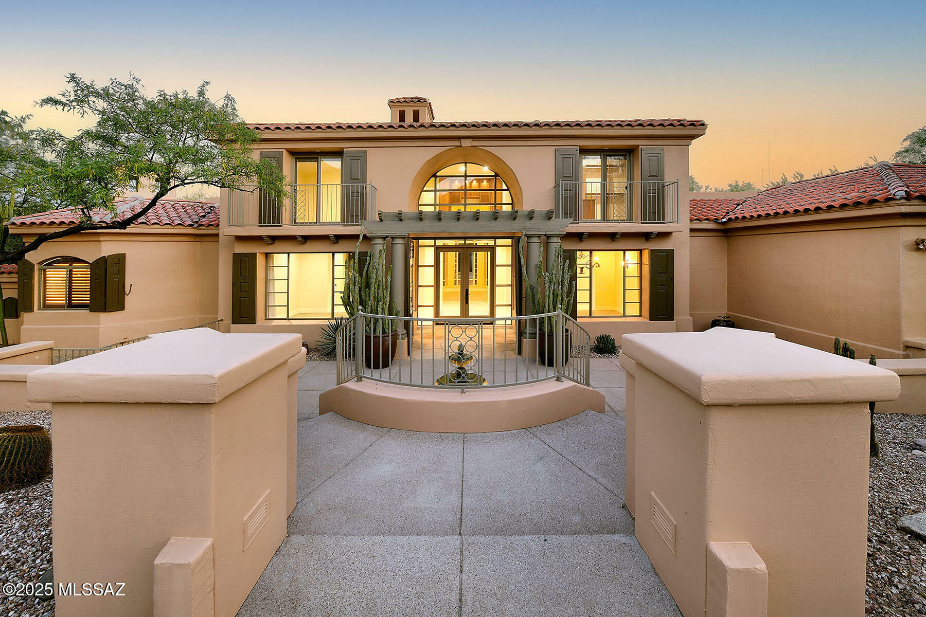 Property Photo: 7222 E Desert Moon Loop AZ 85750