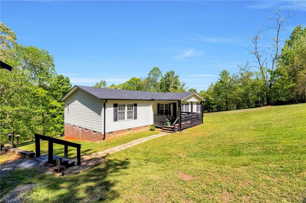 Property Photo: 2837 Refuge Church Drive NC 27370