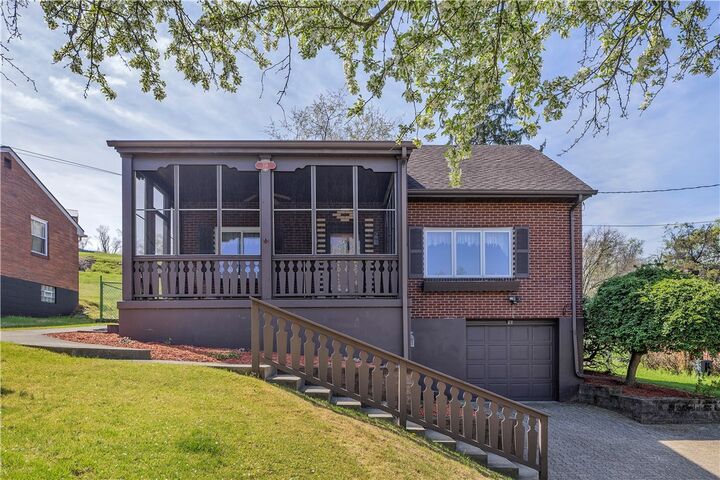 116 Broadlawn Dr  Elizabeth Twp/Boro PA 15037 photo