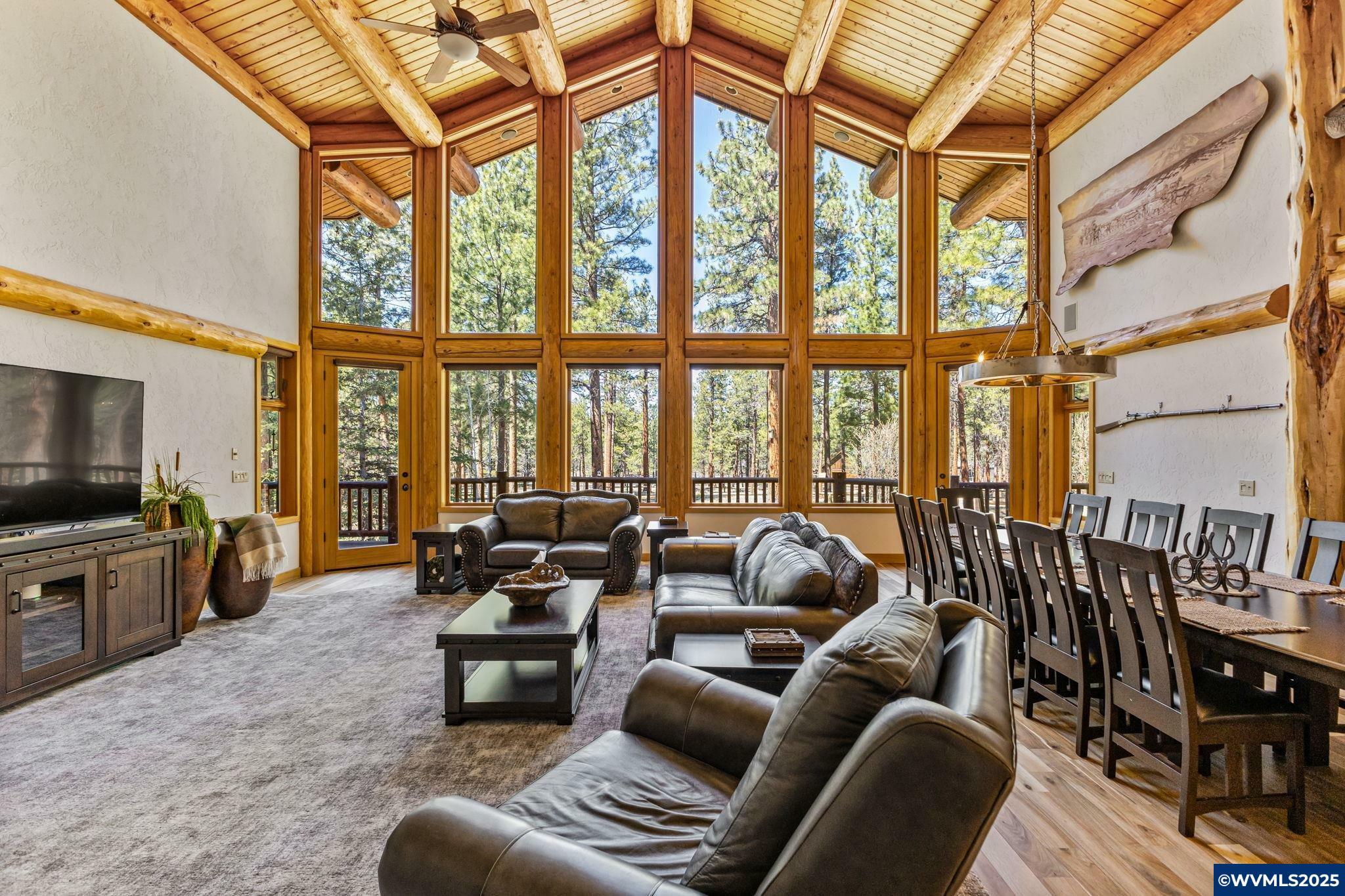 Property Photo: 16179 Foothill Lp OR 97759
