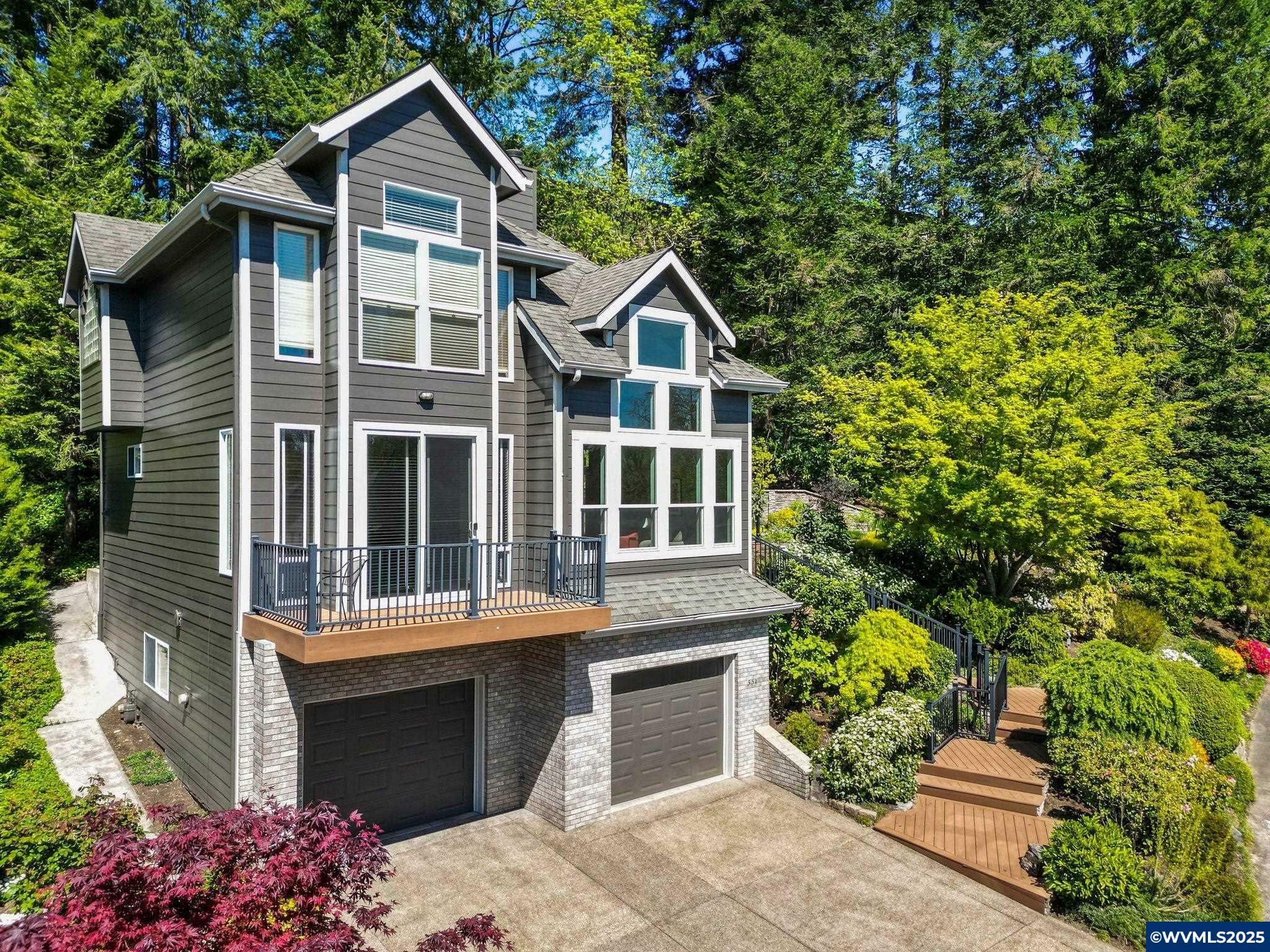Property Photo: 351 McNary Heights Dr N OR 97303