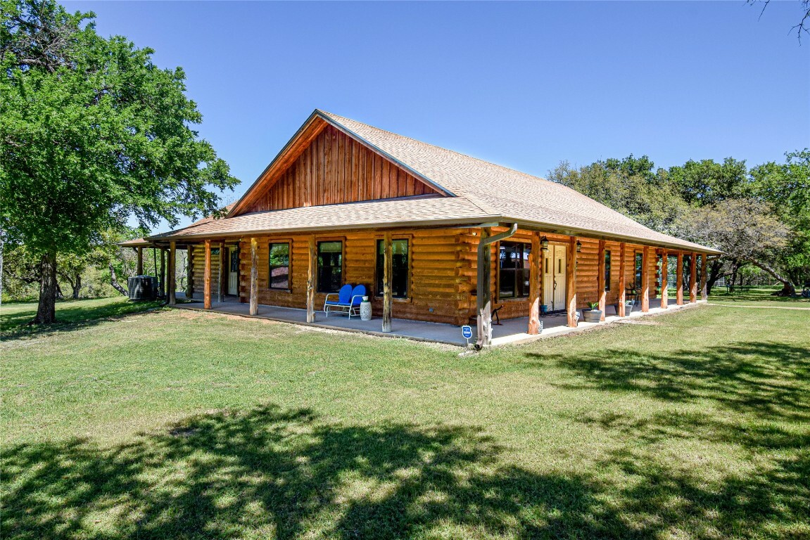 Property Photo: 358 W County Road 3069 TX 76550