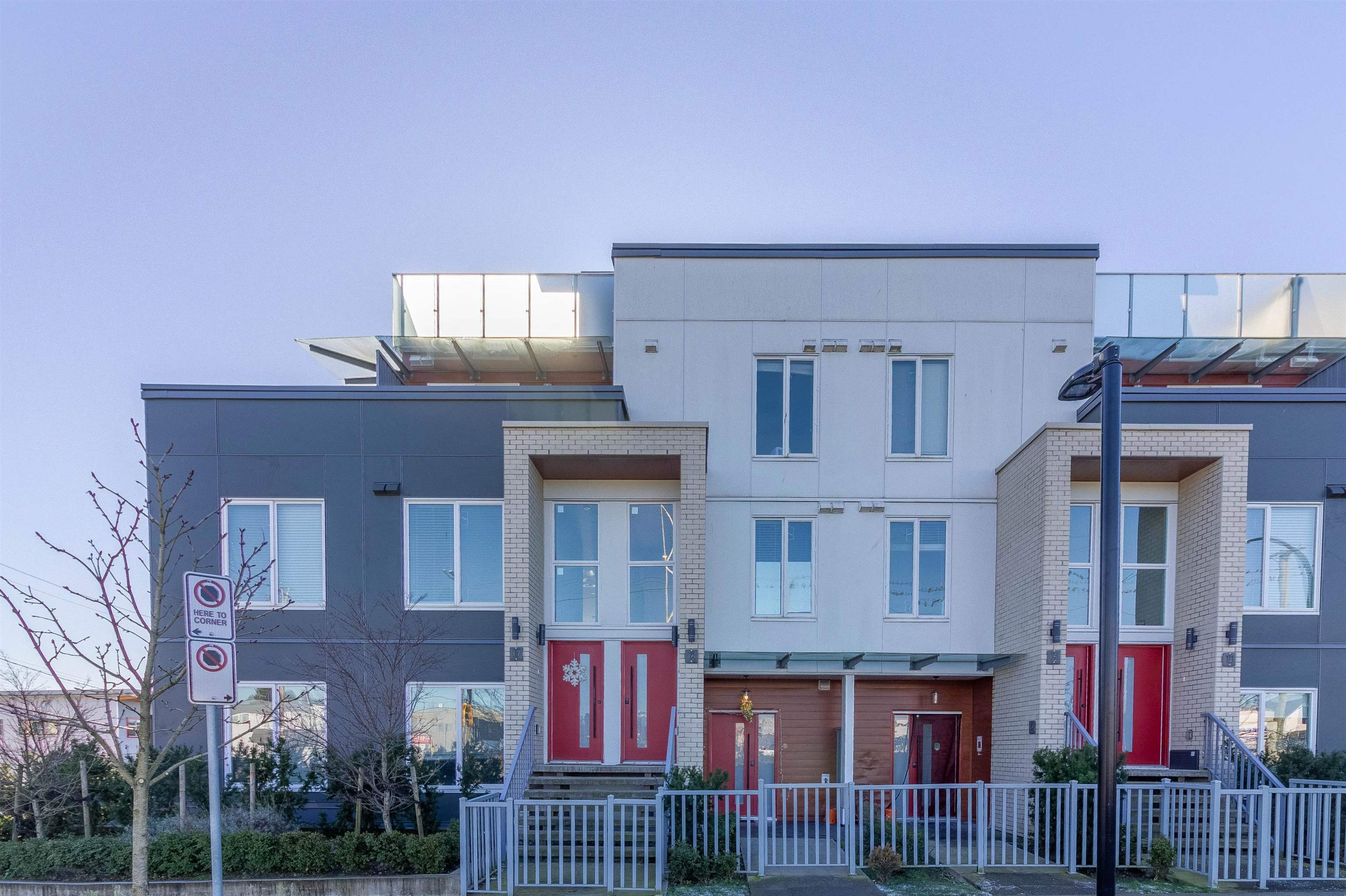 Property Photo:  6288 Beresford Street 16  BC V5J 1K2 