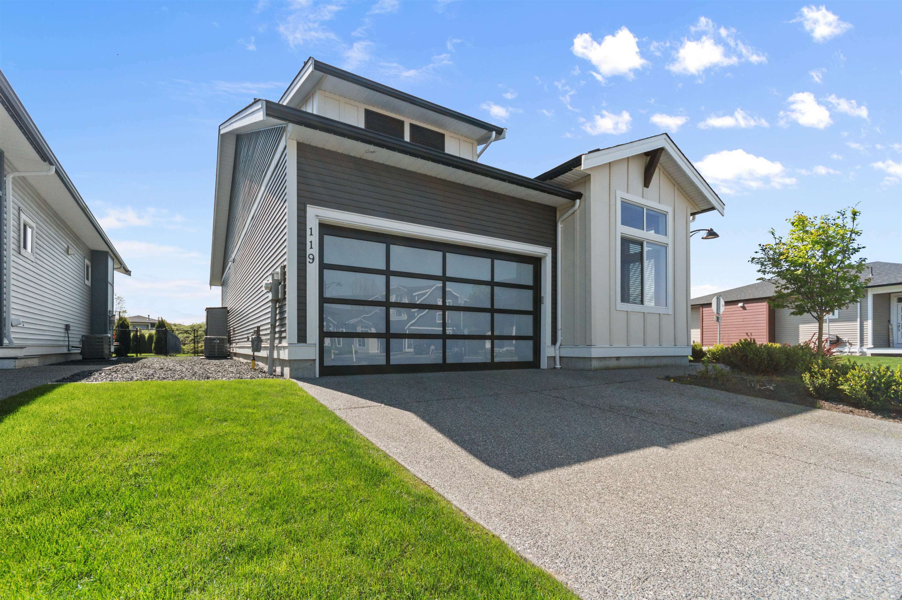 Property Photo: 46213 Hakweles Road 119 BC V4Z 0C6