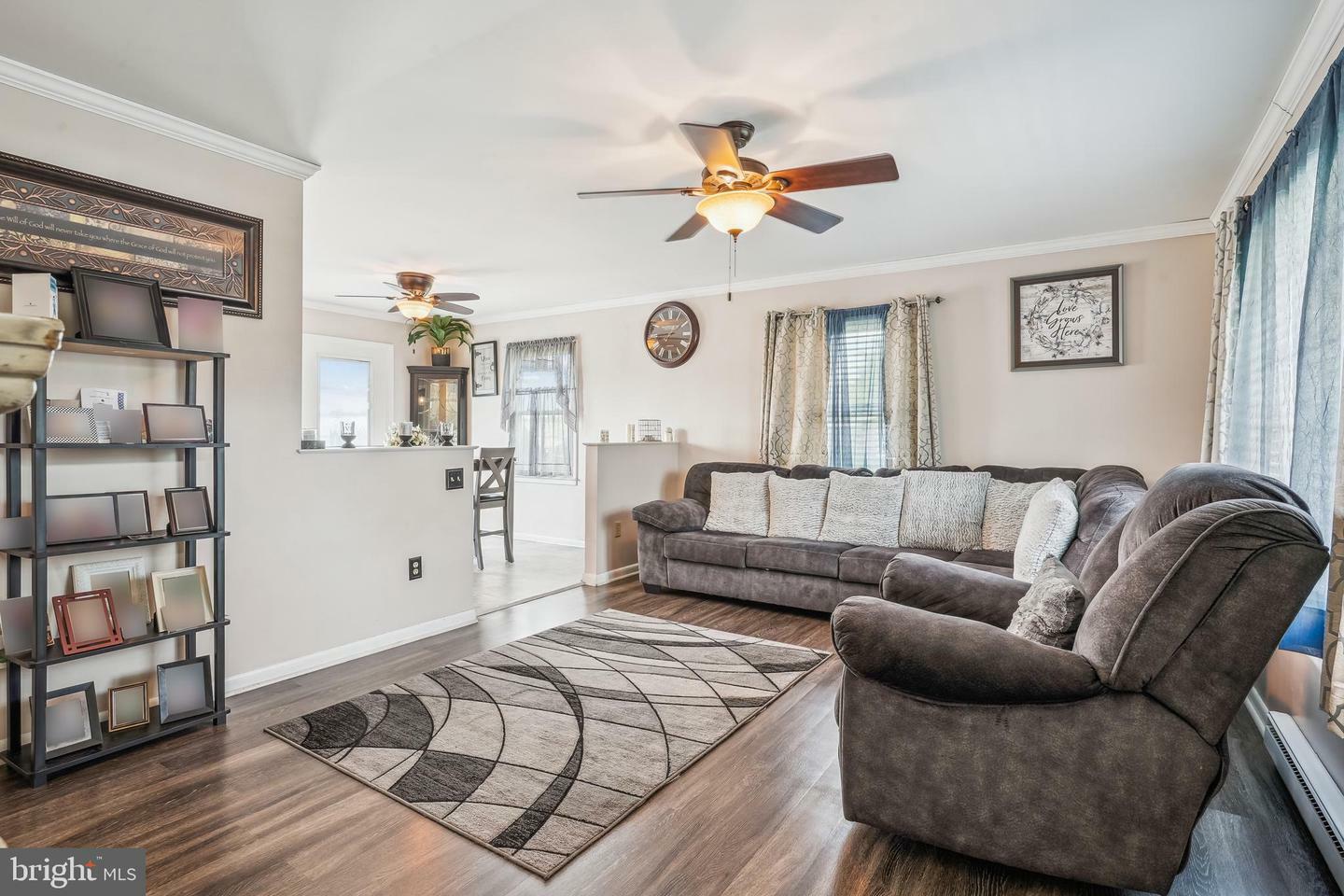 Property Photo: 416 Oak Road DE 19973