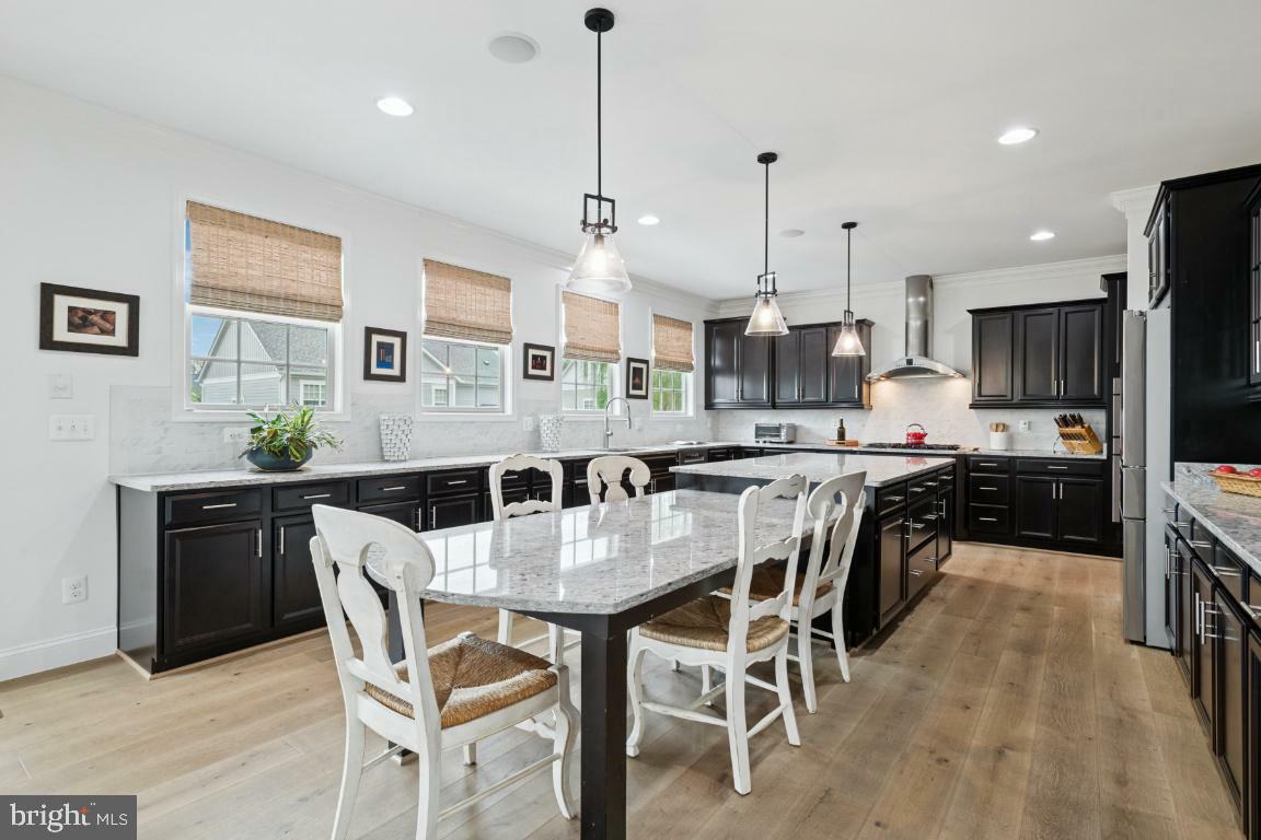 Property Photo: 24936 Sawyer Mills Court VA 20105