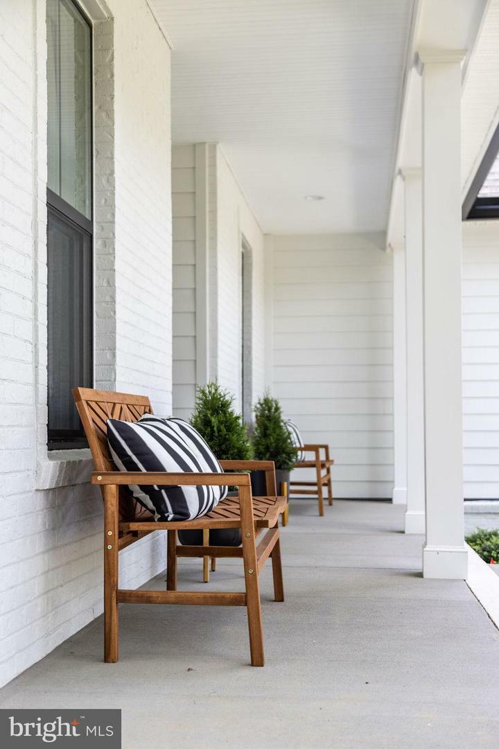 Property Photo: 1 Blakely Street VA 22408