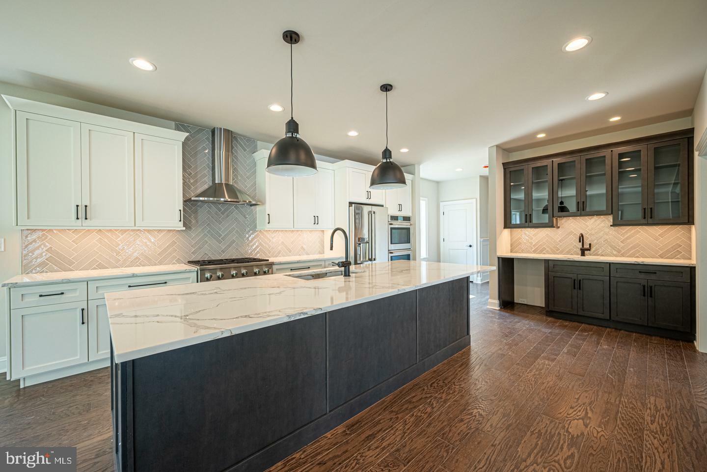 Property Photo: 403 Taylor Street PA 19063