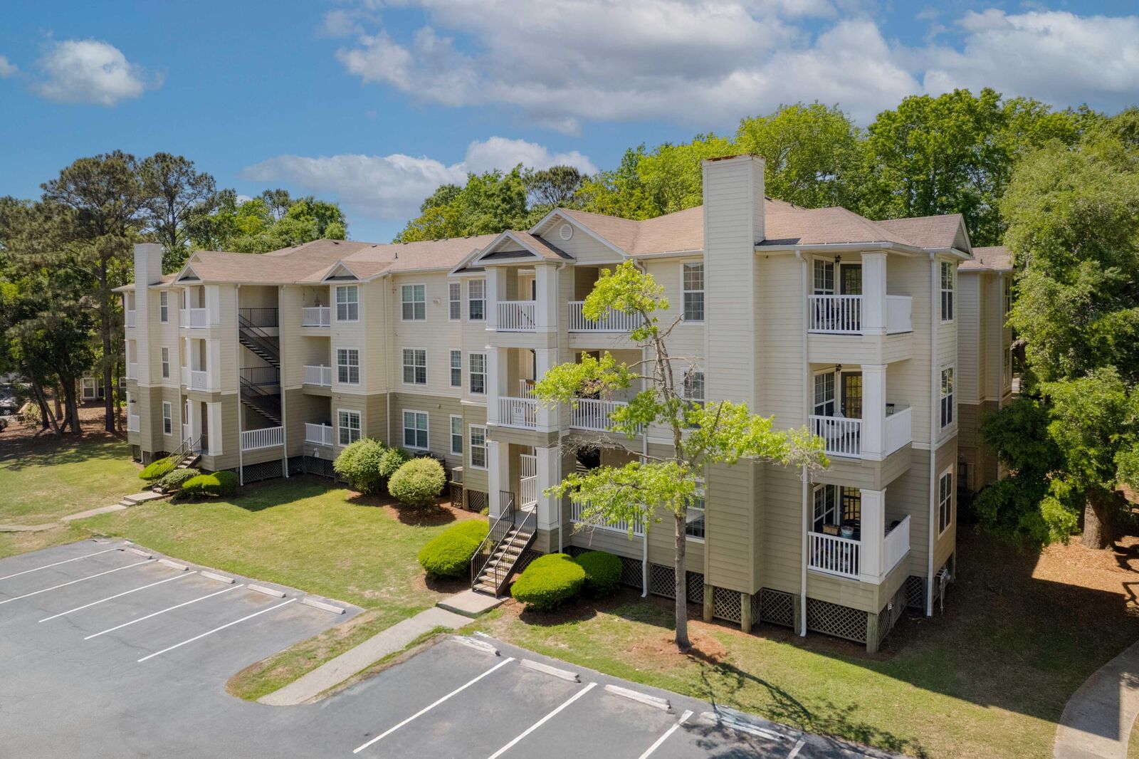 Property Photo:  700 Daniel Ellis Drive # 10307  SC 29412 