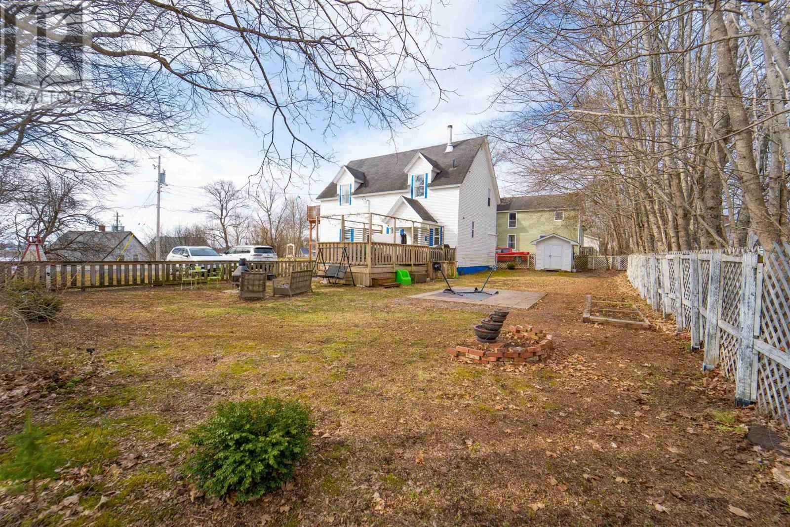 Property Photo: 33 Pleasant Street NS B0M 1S0