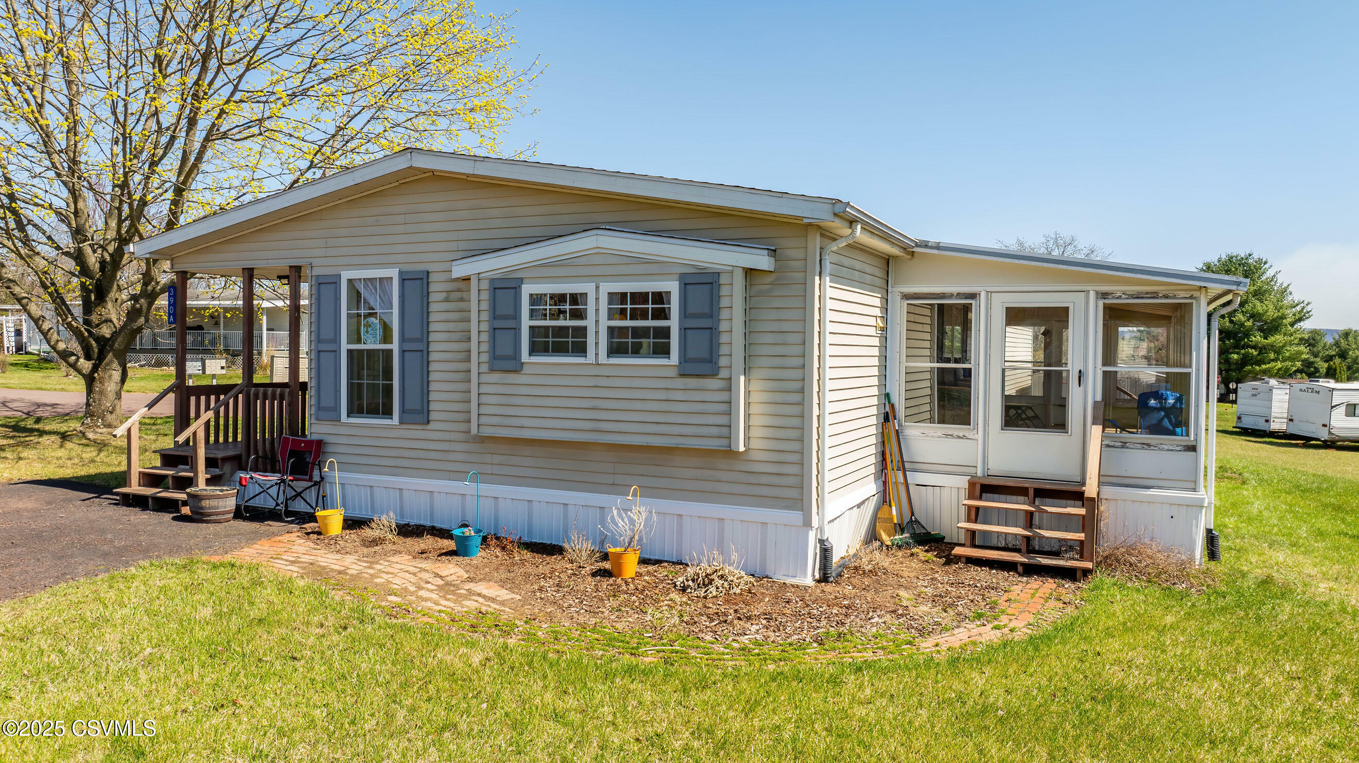 Property Photo: 390A Country Lane W PA 17859