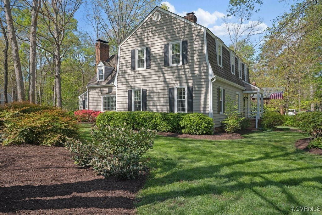 Property Photo: 11400 Yeomans Drive VA 23238