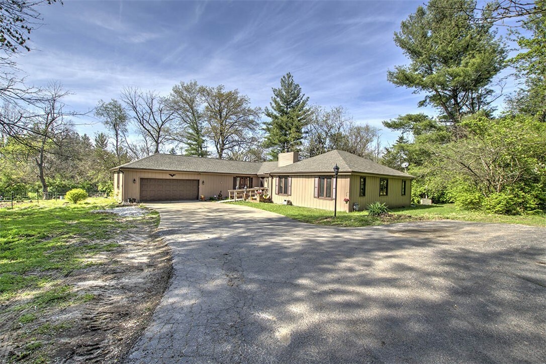 1756 Ravina Park Road  Decatur IL 62526 photo
