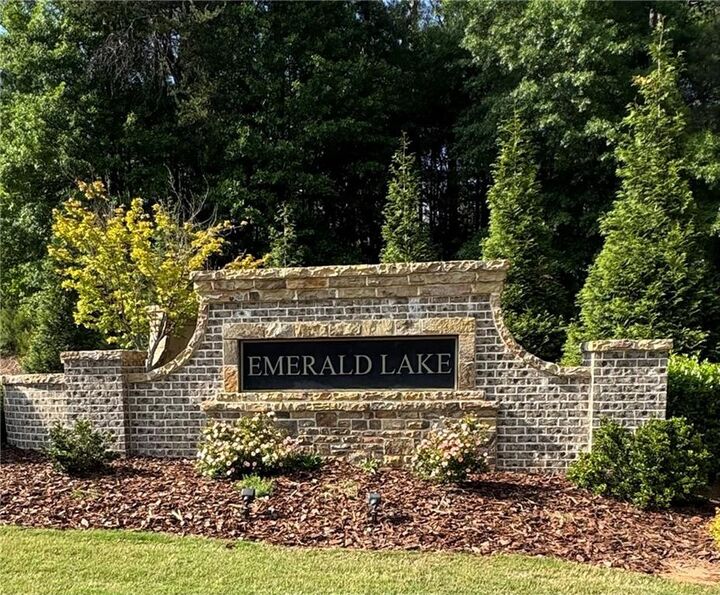 535 Emerald Parkway  Sugar Hill GA 30518 photo