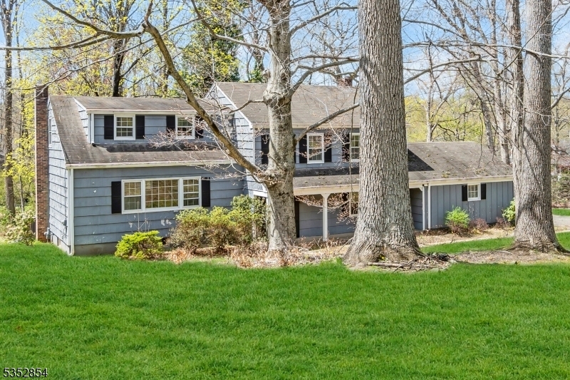 Property Photo: 5 Archgate Rd NJ 07920