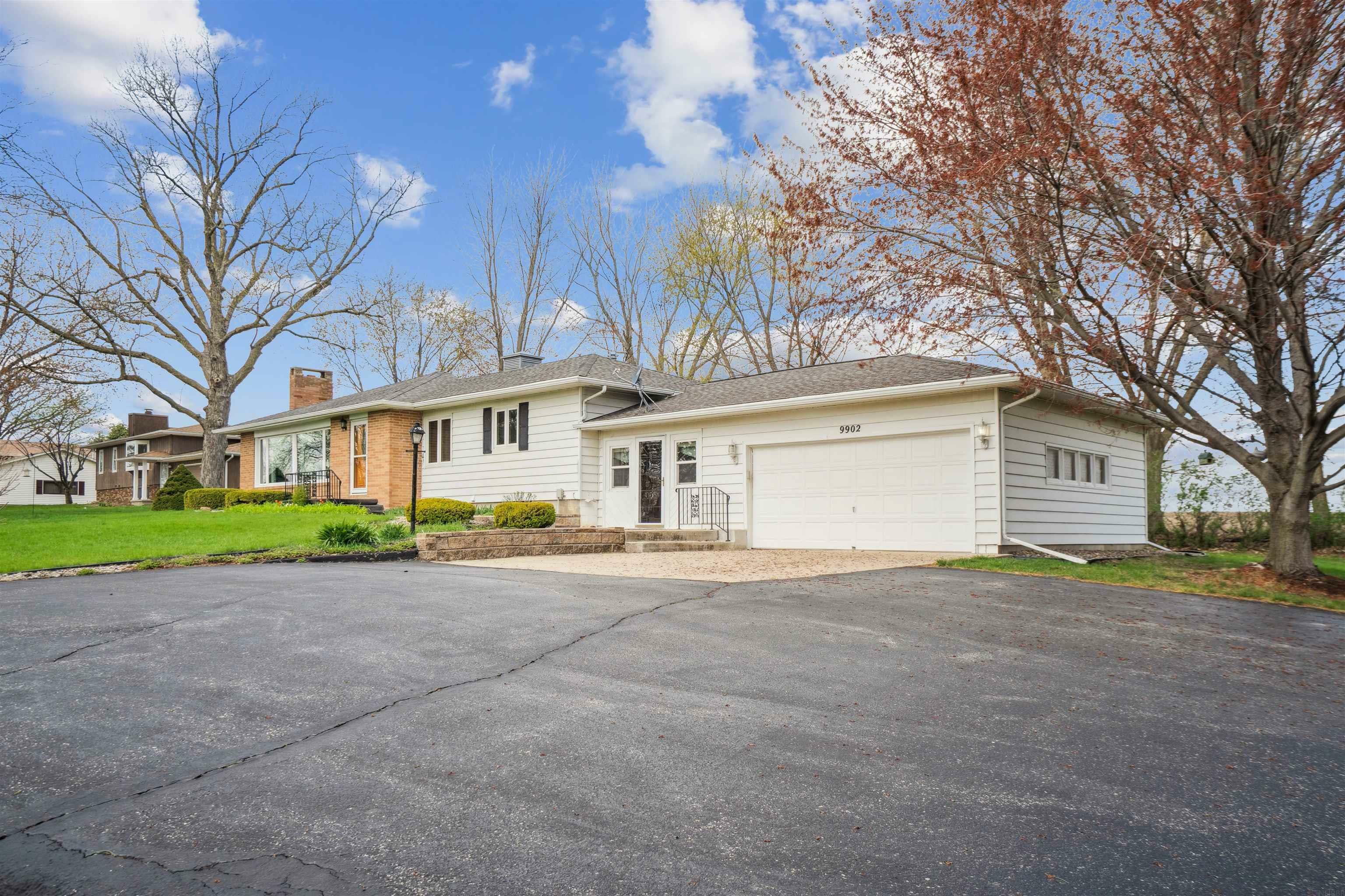 Property Photo: 9902 University Avenue IA 50613