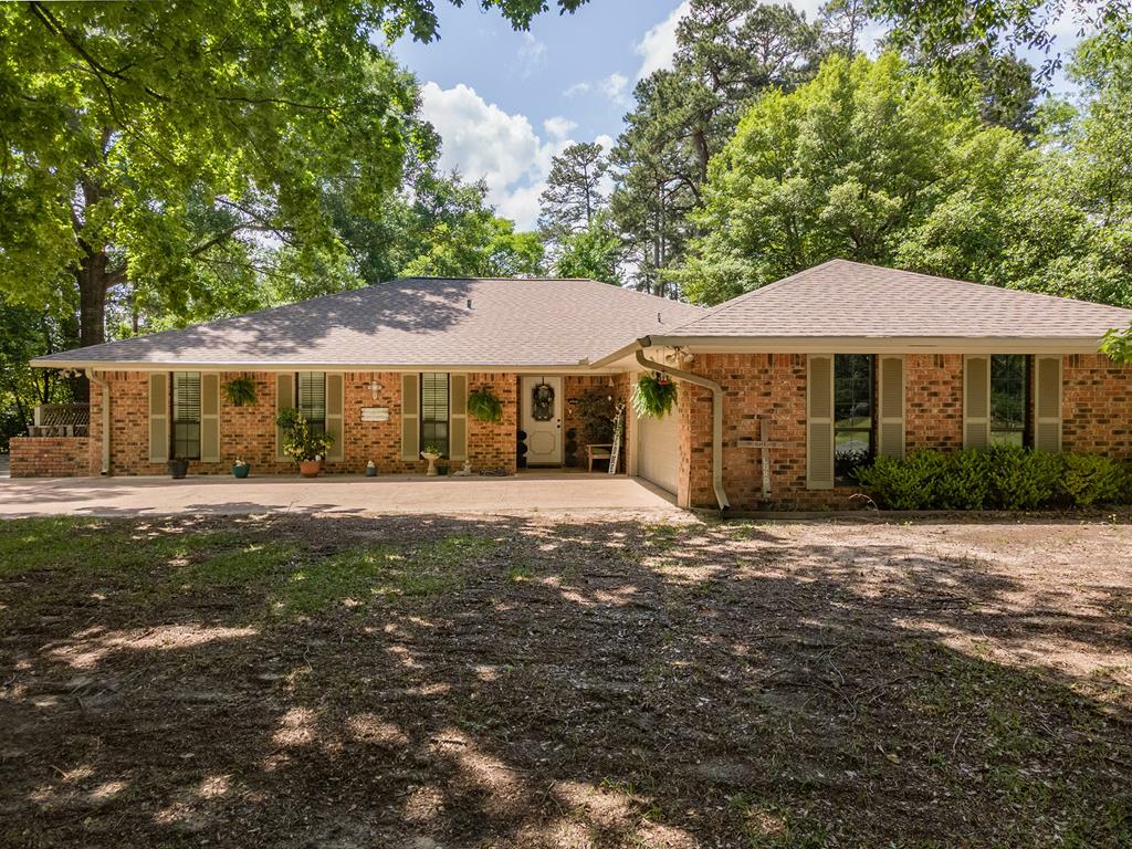 Property Photo: 4419 Red Oak Dr. TX 75965