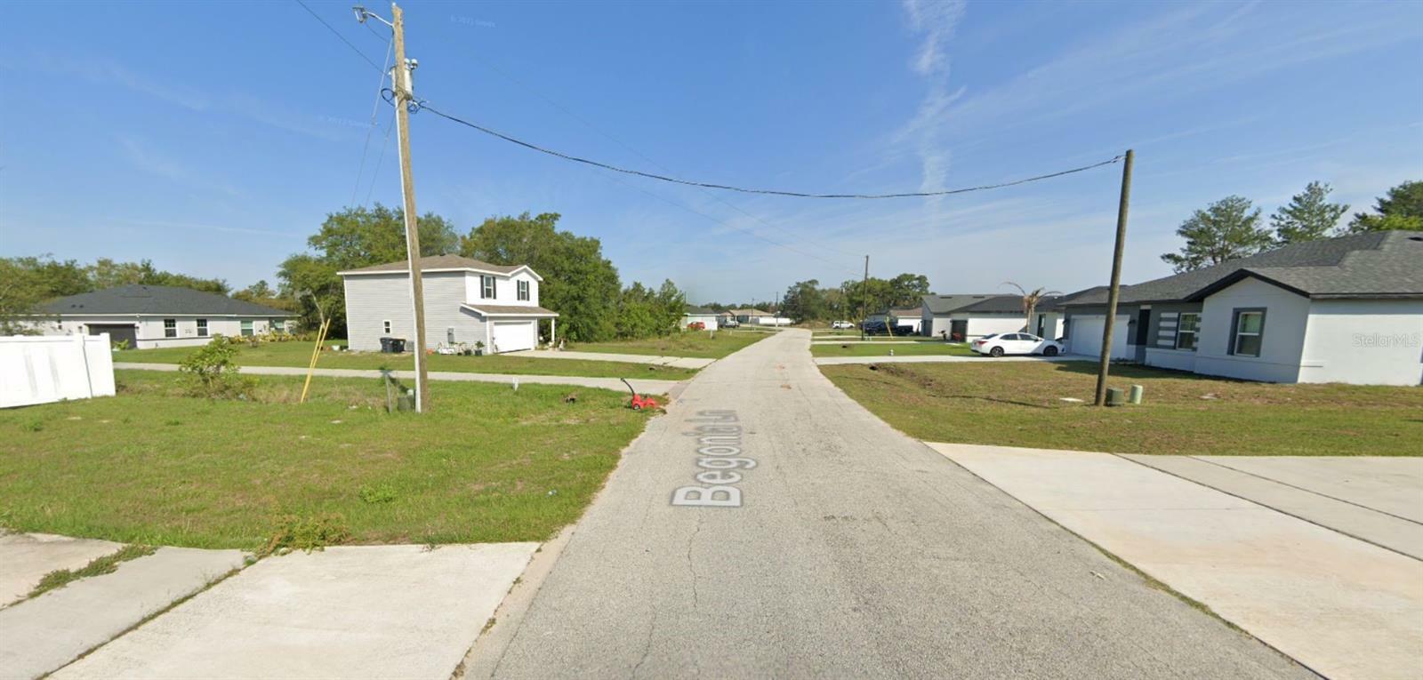 Property Photo: 224 Begonia Lane FL 34759