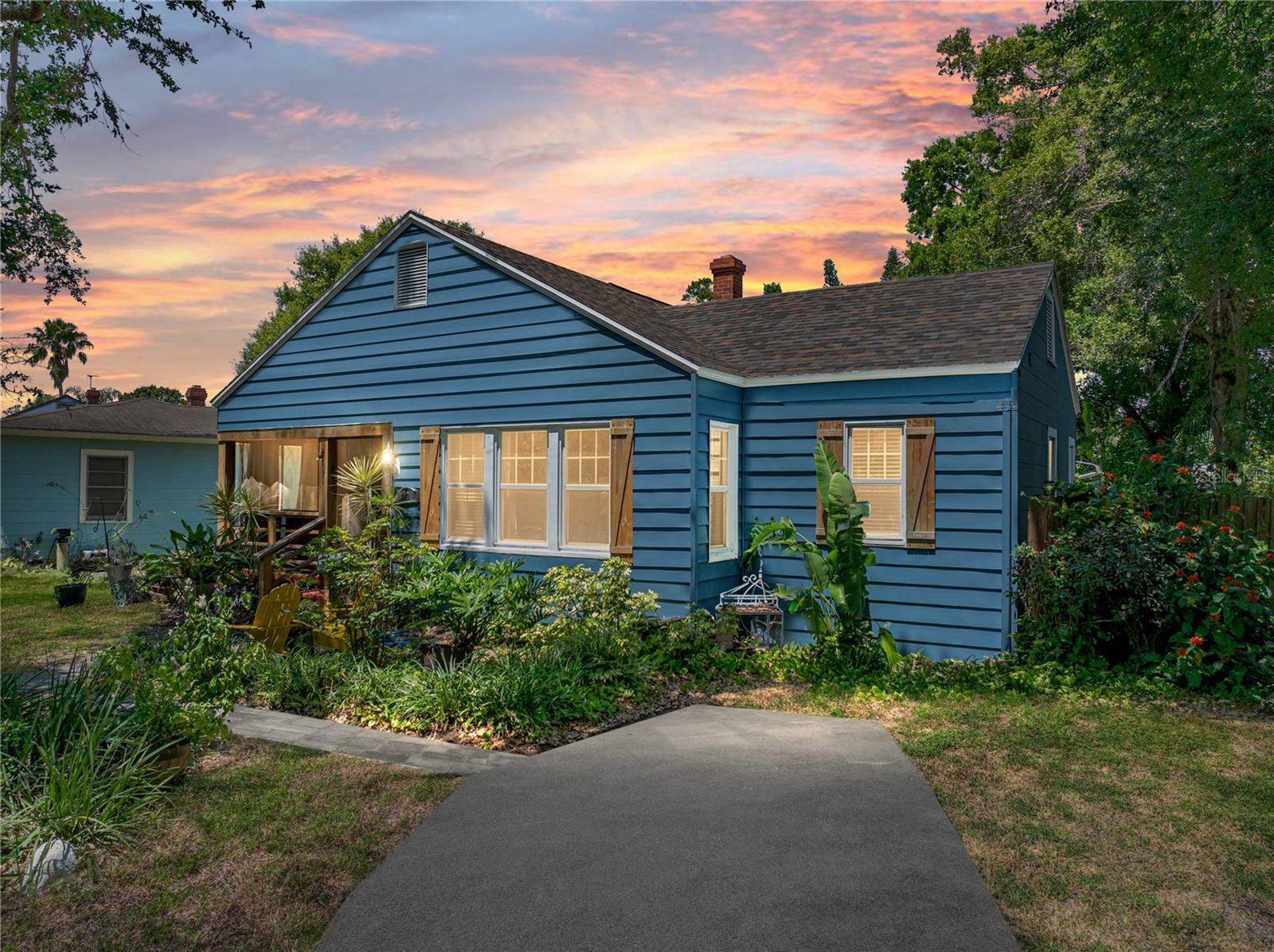 Property Photo: 3001 9th Avenue N FL 33713