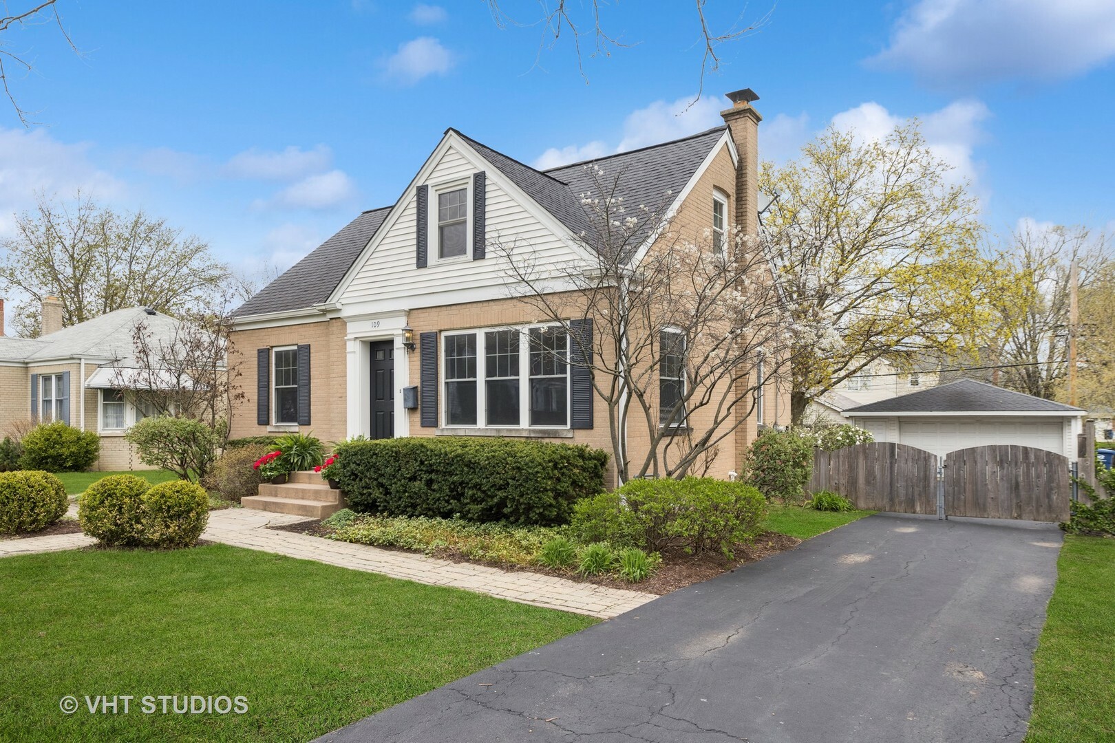 Property Photo: 109 Hiawatha Drive IL 60514