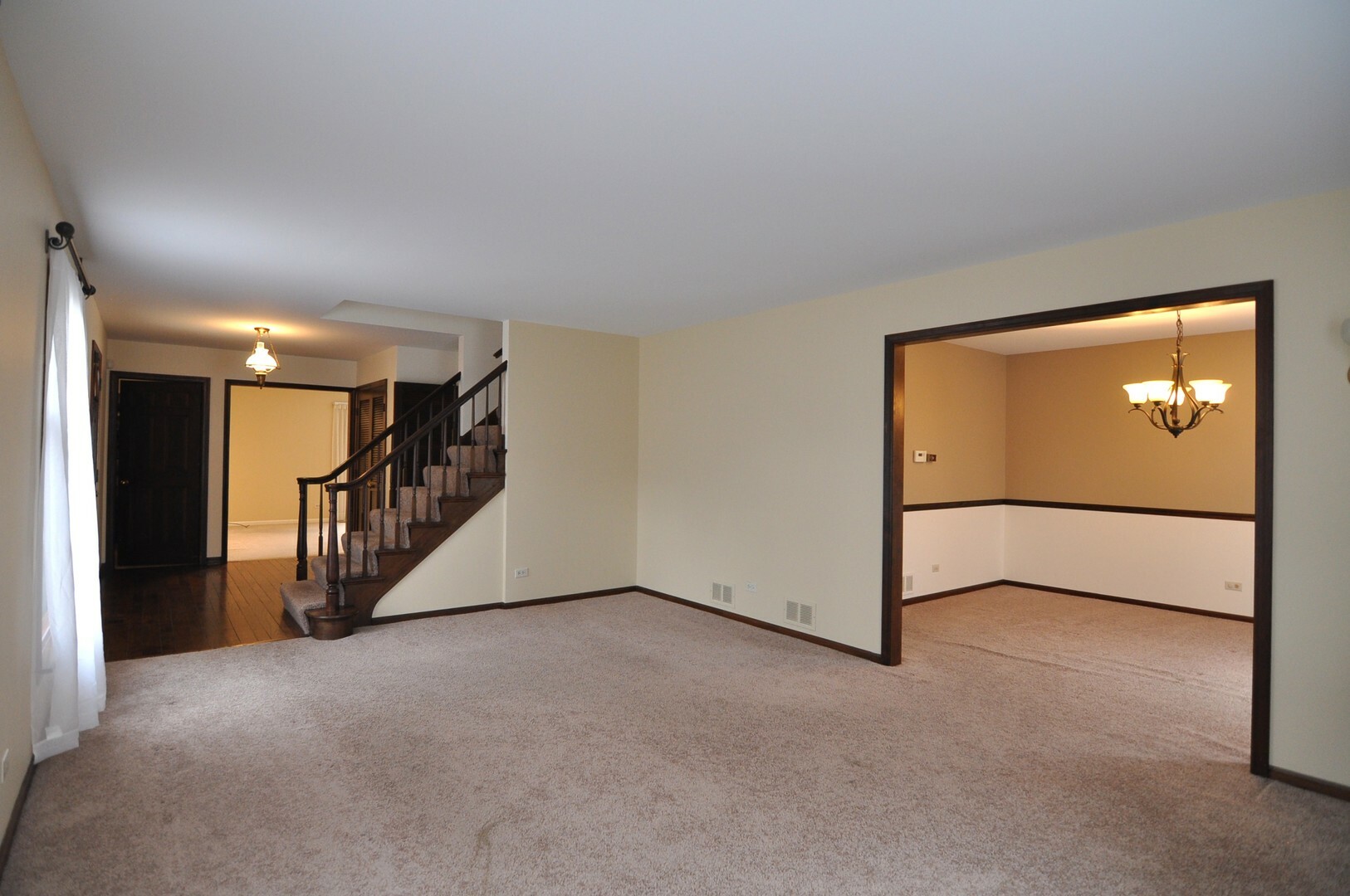 Property Photo: 37 Pottowattomie Court IL 60563