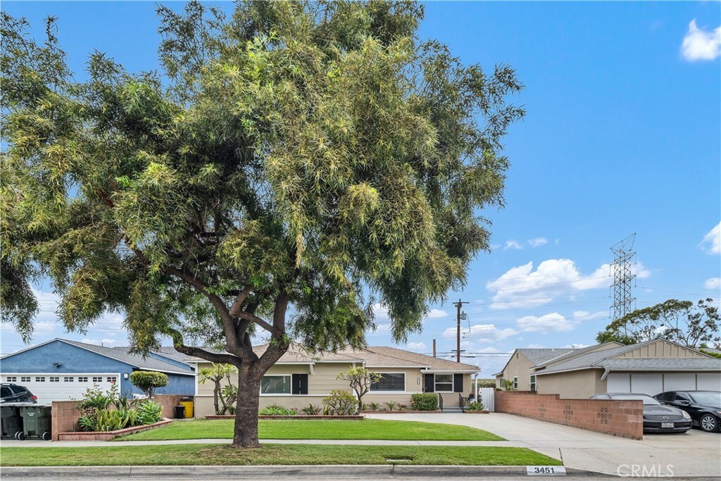 Property Photo: 3451 Chapelle Avenue CA 90660