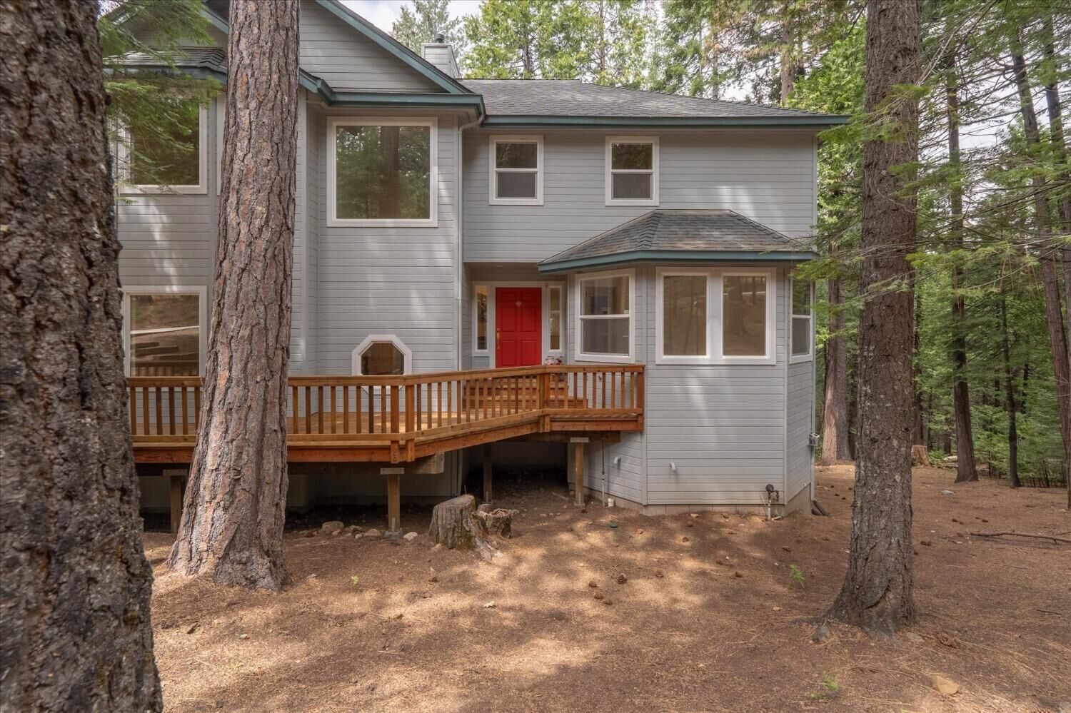 Property Photo: 845 Honey Court CA 95247