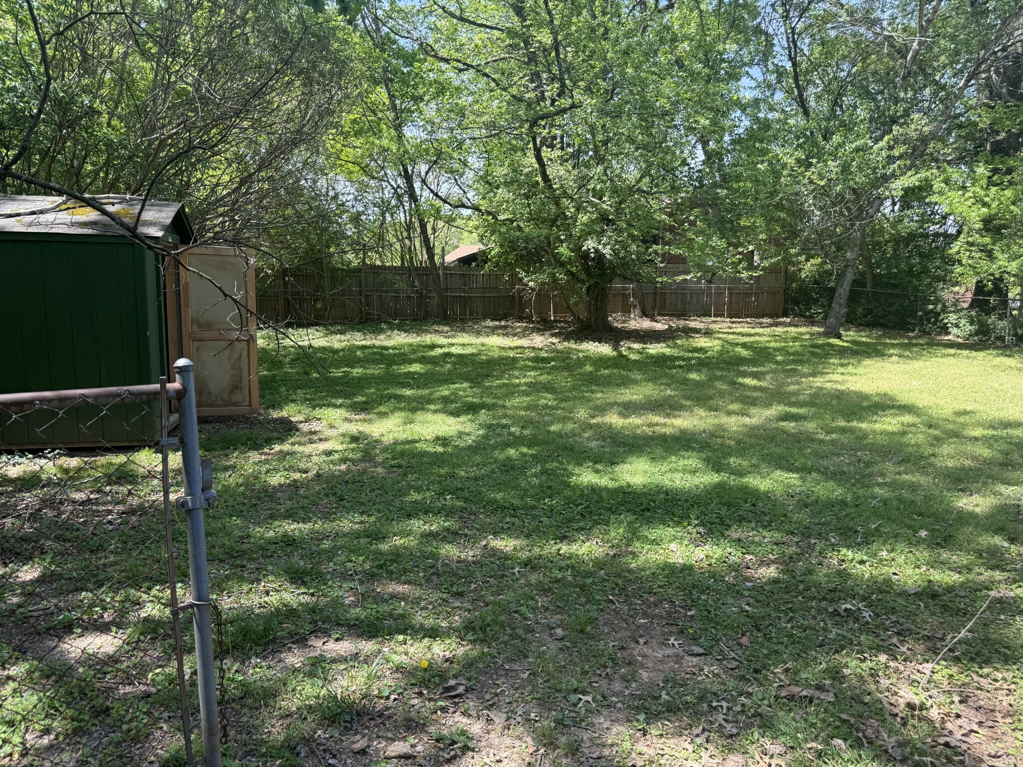 Property Photo:  1884 Hamlet Dr  TN 37040 