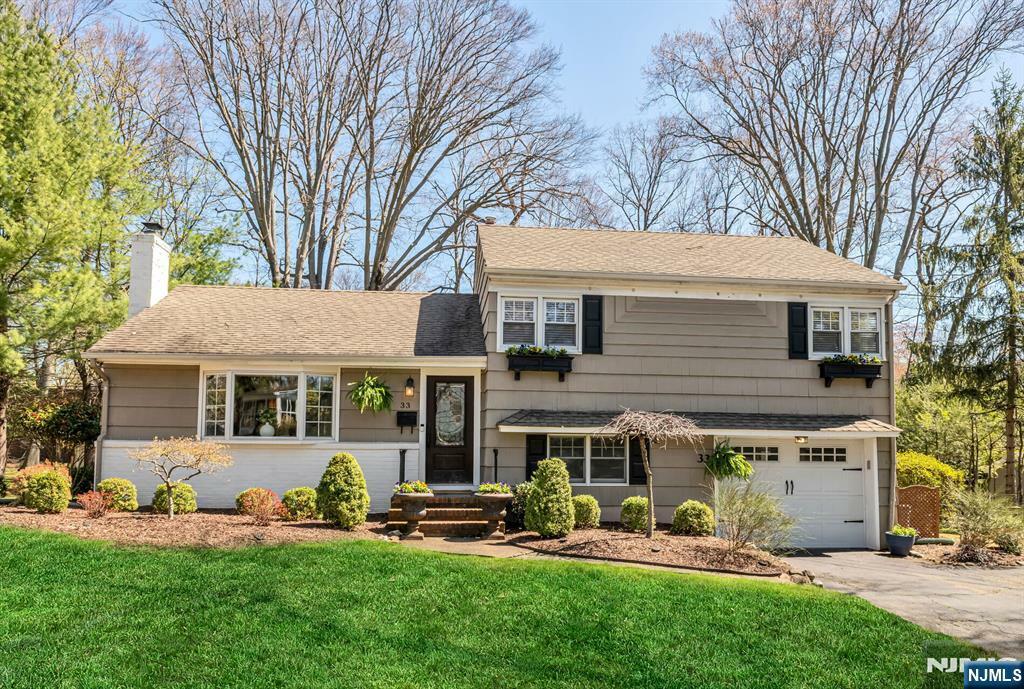 33 Addison Place  Ho-Ho-Kus NJ 07423 photo