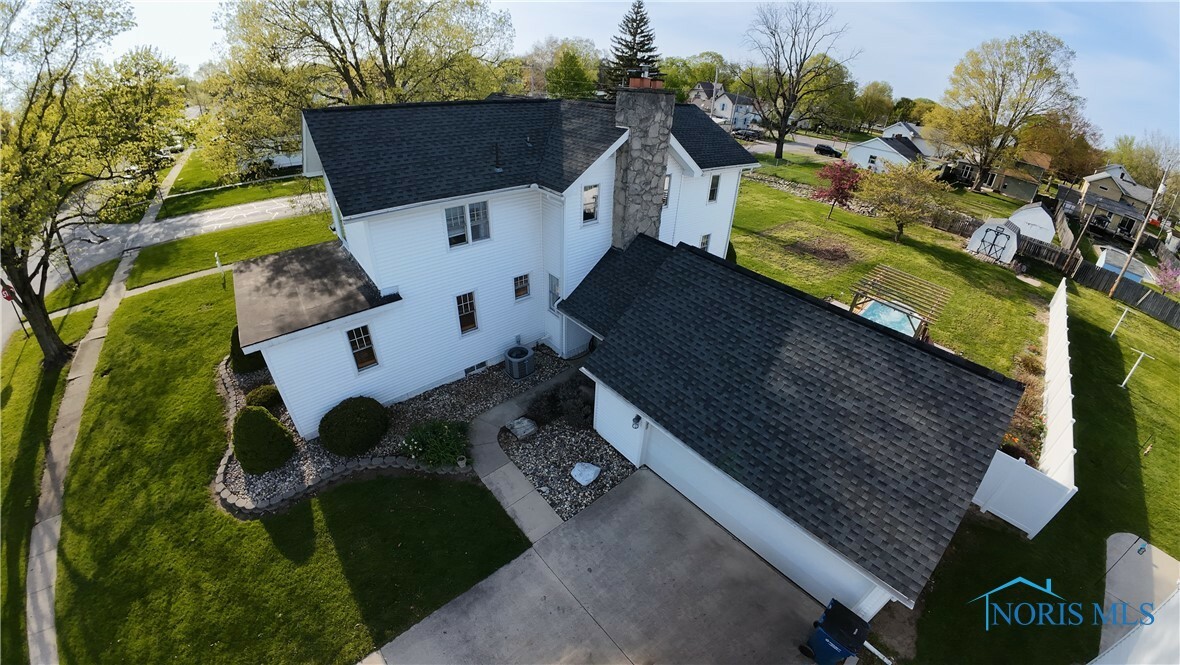 Property Photo: 313 E Lynn Street OH 43517