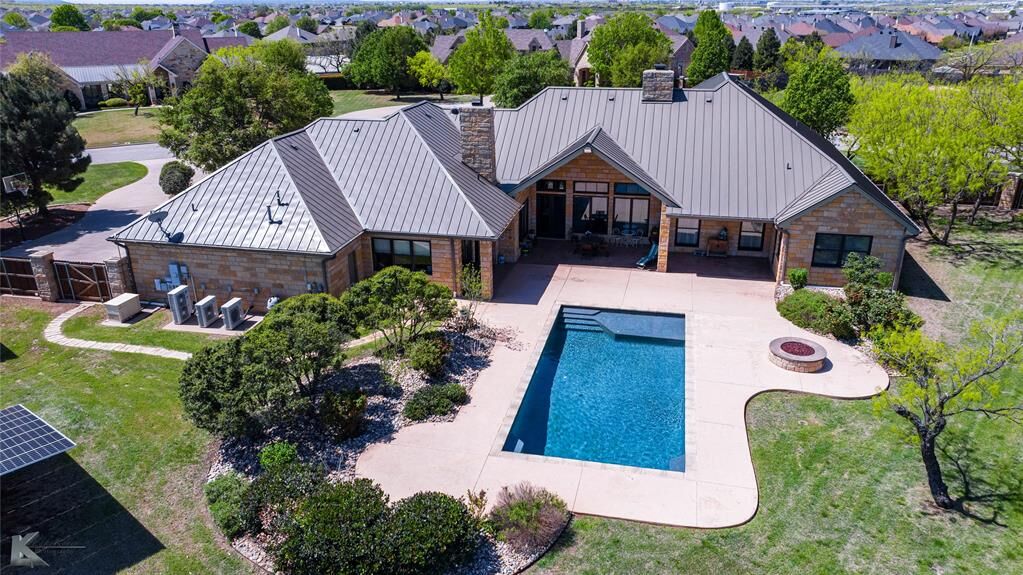 Property Photo: 4525 La Hacienda Drive TX 79602