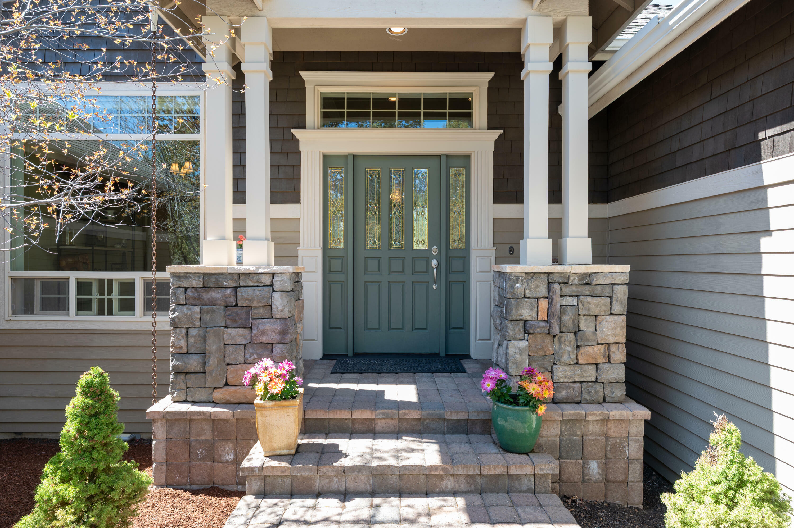 Property Photo: 3225 NW Melville Drive OR 97703