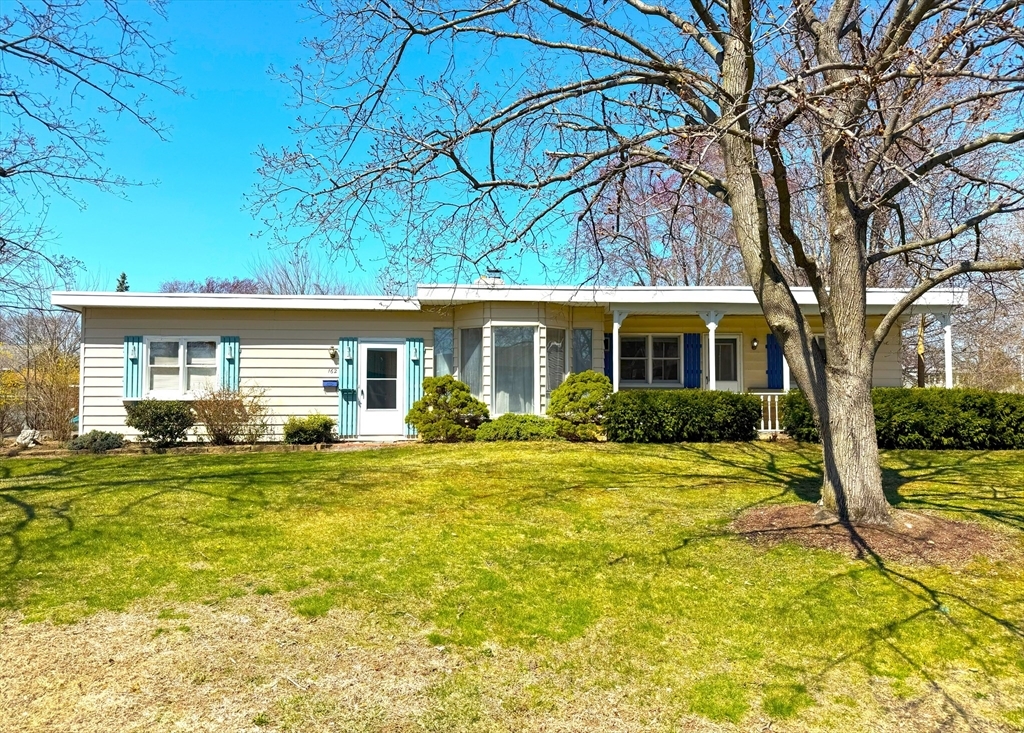 Property Photo: 162 Lafayette St MA 01020