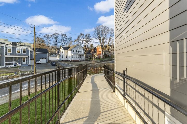 Property Photo: 272 Lincoln St 204 MA 01752