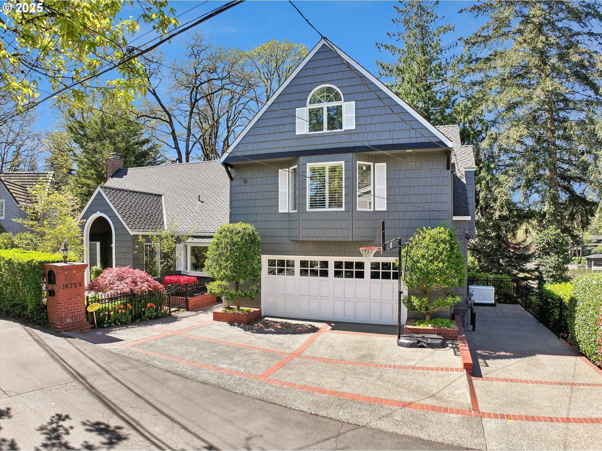 16755 Graef Cir  Lake Oswego OR 97035 photo