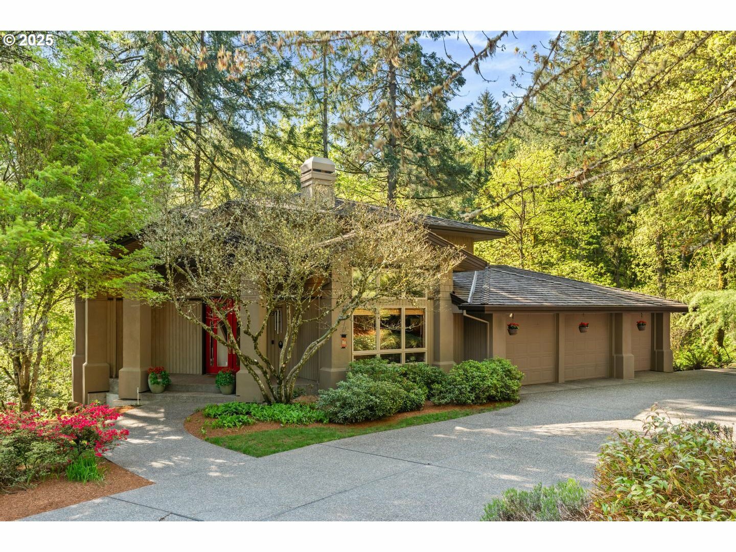 Property Photo: 10975 SW Avocet Ct OR 97007